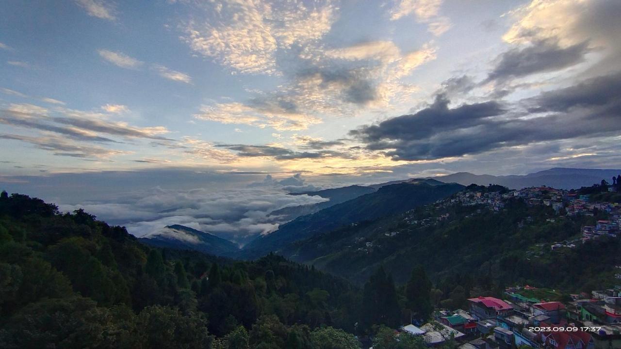 Tigerhill Homestay Νταρτζίλινγκ Εξωτερικό φωτογραφία
